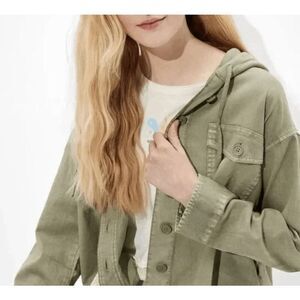 American Eagle Cropped Hooded Military Jacket Green Pockets Washed Out Size XL